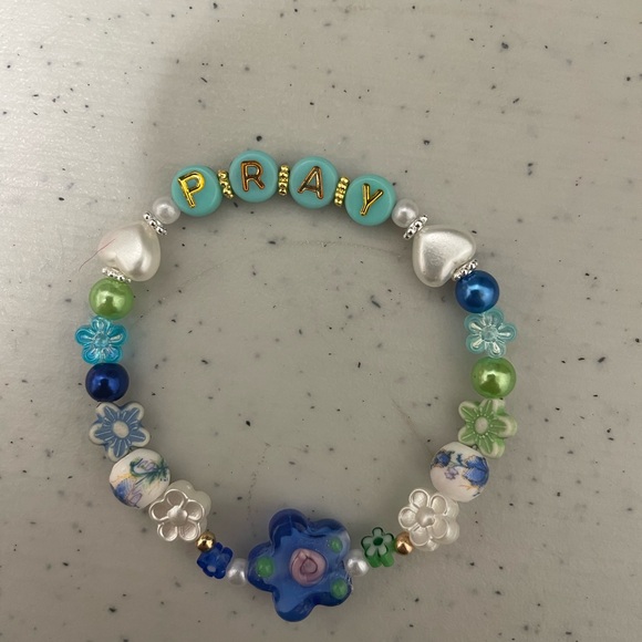 Meet your Posher, Stephanie - Picture 9 of 11